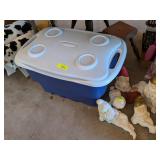 RUBBERMAID COOLER