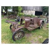 1915-16 FORD MODEL T - 2 DOOR COUPE
