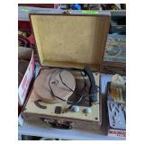 MW PORTABLE RECORD PLAYER