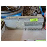 VINTAGE '49 CHRYSLER CAR RADIO