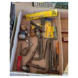 ALLEN KEYS, SCREWDRIVERS, DRILL BITS AND CHUCKS