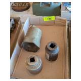 3 LARGE SOCKETS