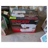 SINGER SEWING MACHINE IN BOX