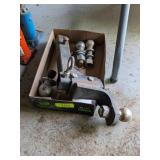 TRAILER HITCH RECEIVER & 3 BALLS