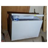 WHIRLPOOL 46' CHEST FREEZER