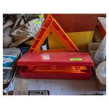 ROAD SAFETY REFLECTORS, FOLDING WITH CASE