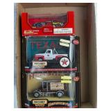 3 DIECAST MODELS