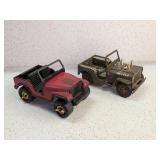 2 VINTAGE TOY JEEPS