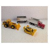 PLASTIC CONSTRUCTION TRUCKS