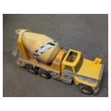 VINTAGE NYLINT CEMENT TRUCK