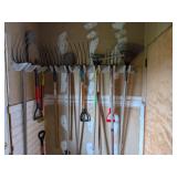 RAKES, SHOVELS & PITCHFORKS