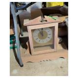 MANTLE CLOCK