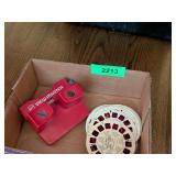 VINTAGE VIEWMASTER WITH SLIDES