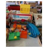 PUTT-PUTT MOTOR RAILROAD TOY