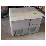 COLEMAN 12V FRIDGE/COOLER WITH AC ADAPTER