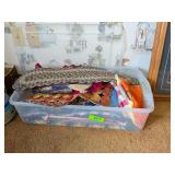 TABLE RUNNERS & MORE
