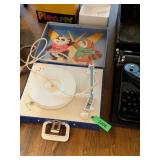 VANITY FAIR KIDS RECORD PLAYER