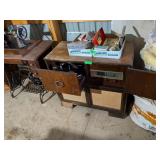 FARNSWORTH CONSOLE RADIO WITH TURNTABLE