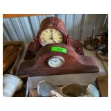 2 WOODEN MANTLE CLOCKS