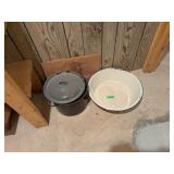ENAMELWARE CANNER & PAN