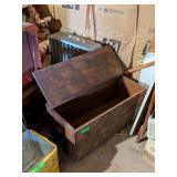 ANTIQUE 30' ROLLING WOOD TOOLBOX
