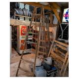 KELLER 8FT WOODEN LADDER