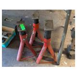 3 - RED JACKSTANDS