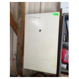 METAL CABINET WITH RUBBER HOSE COLLECTION