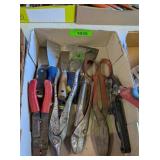 SNIPS & PUTTY KNIVES