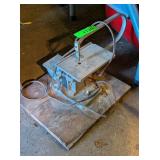 SMALL SCROLL SAW