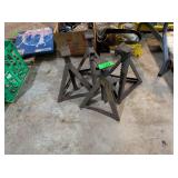 4 JACKSTANDS