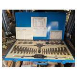 NEW TAP & DIE SET - METRIC