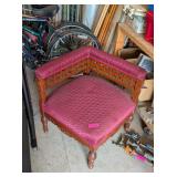 UNIQUE ANTIQUE CORNER CHAIR