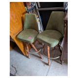 2 BARSTOOLS