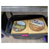 WILDLIFE COLLECTOR PLATES - TOTE FULL