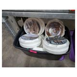 WILDLIFE COLLECTOR PLATES - TOTE FULL