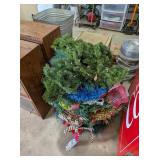 CHRISTMAS WREATHS AND GARLAND COLLECTION
