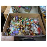 DISNEY FIGURINE TOYS
