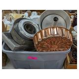 CAKE MOLDS & BAKING PANS