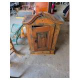 ANTIQUE HANGING WOODEN CABINET