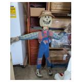 SCARECROW HALLOWEEN DECORATION