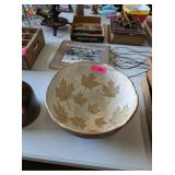 LEAF POTTERY BOWL - HANDMADE