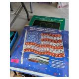 SHAMROCK & AMERICAN FLAG LIGHTED DECOR