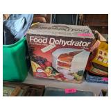 FOOD DEHYDRATOR