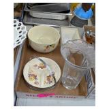 HULLS MIXING BOWL WITH OTHER SERVING TRAY & VASES