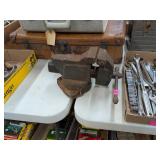 BENCHTOP VISE