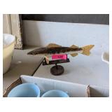 HANDMADE WALLEYE FISH CARVING