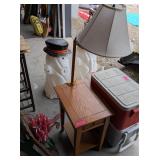 OAK ENDTABLE WITH BUILT-IN LAMP
