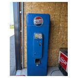 VINTAGE PEPSI 1950S 10CENT SODA BOTTLE VENDER
