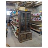 6 GUN CABINET 78X37X20 GLASS DISPLAY